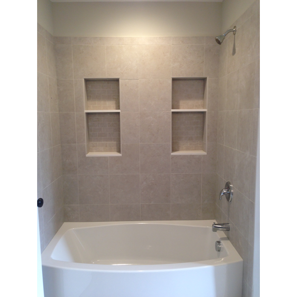 Bathtub and Tile | Meyer Home Sales