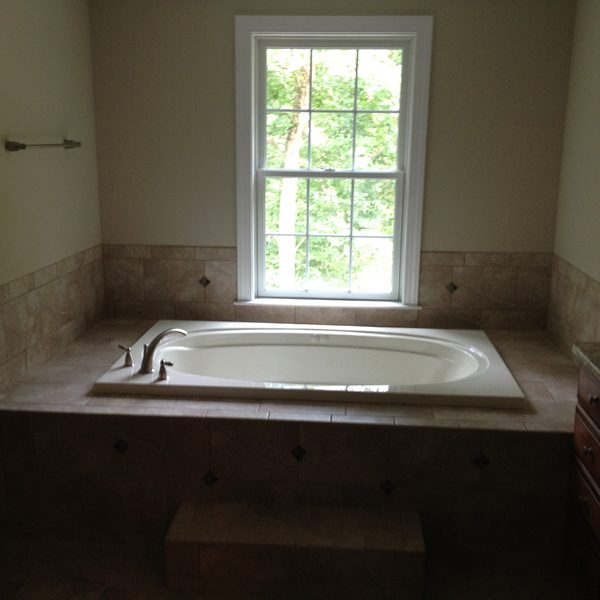 Bathtub | Meyer Home Sales