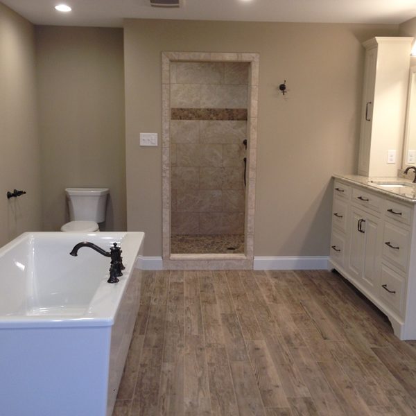 Custom Bathroom | Meyer Home Sales