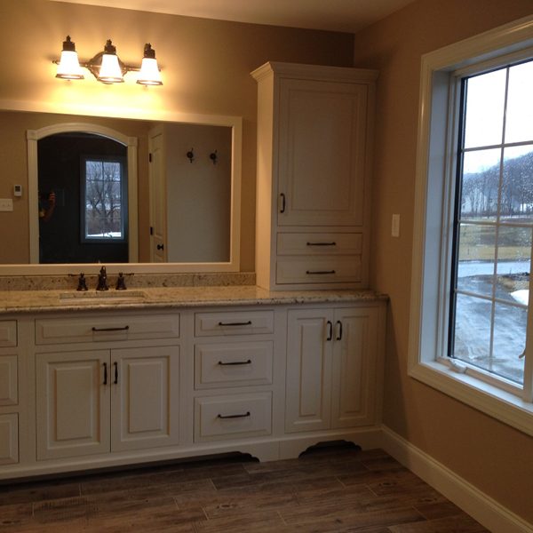 Custom Bathroom | Meyer Home Sales