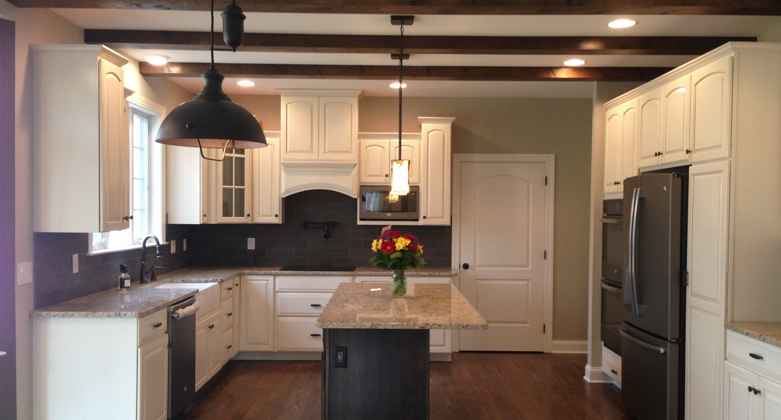 custom kitchen remodeler